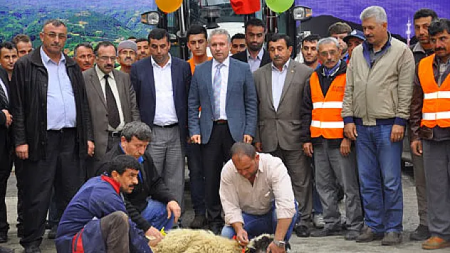 Ayvacık Belediyesi araç parkurunu güçlendiriyor