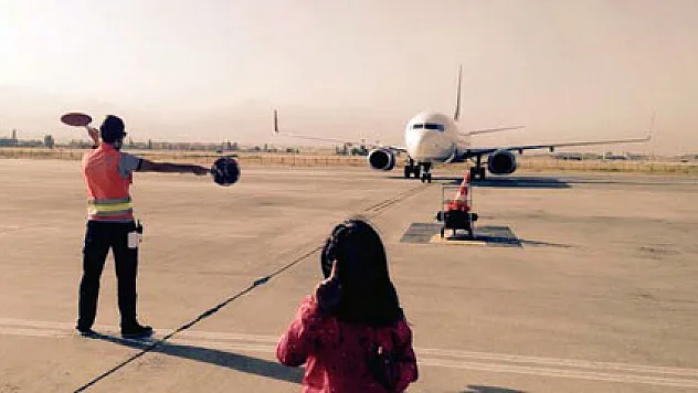 Tuvalet kavgası uçağa acil iniş yaptırdı