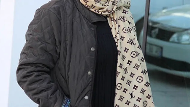 Gürcü Kadın Kaçak Sigaralarla Yakalandı