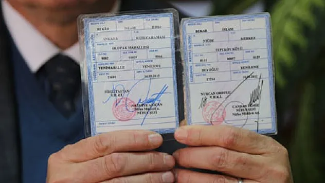 Nüfus Cüzdanlarında Artık 'Bekar' Yerine 'Bekâr' Yazıyor