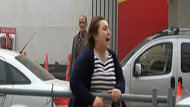 Kaza yapan kardeşini gören genç kadın sinir krizi geçirdi!