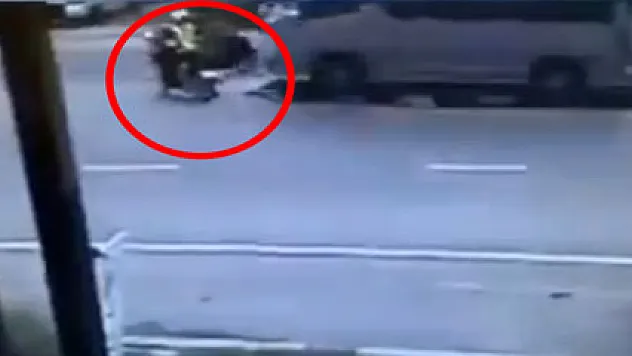 Motosikletli polis trafik terörü kurbanı oldu