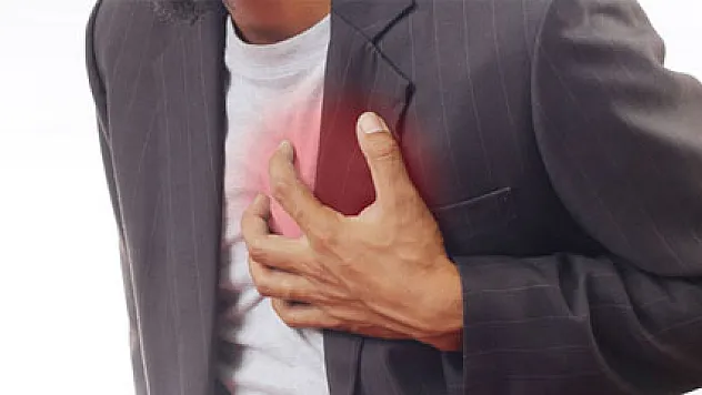 Kalp krizi geçiren kişi neler yapmalı?