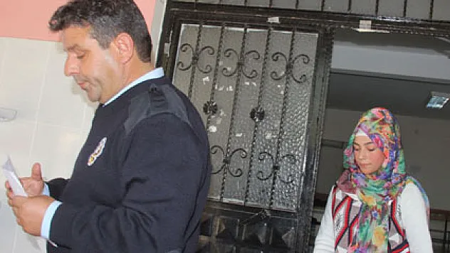 Hamile eşe 'düğme' dayağı