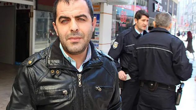 Kredi kartıyla 3 bin lira dolandırıldı