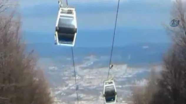 Teleferik lodosta böyle sallandı