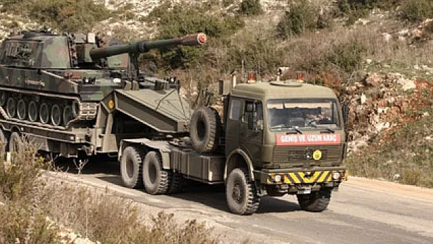 Hatay sınırına obüs sevkiyatı başladı