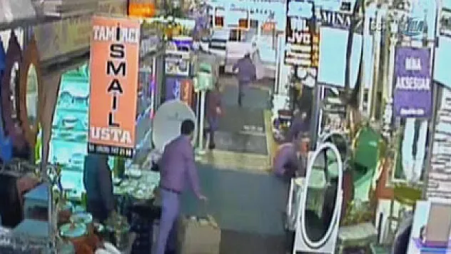 Spotçular Çarşısı'nda cinayet kamerada
