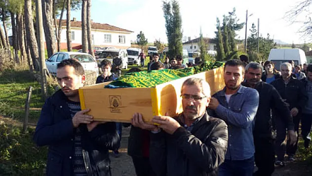 LİSELİ NİHAT CAN AĞLATTI