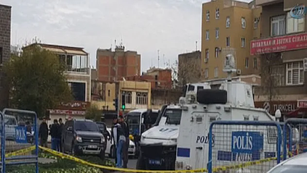 Diyarbakır'da çatışma: 1 kadın terörist öldürüldü