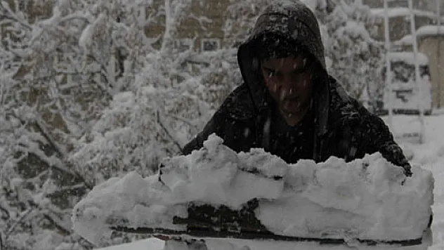 Hakkari'de kar esareti