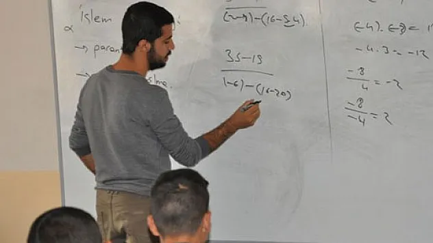 Hem doktor hem de öğretmen