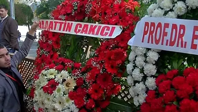 Cenazede 'Alaattin Çakıcı' krizi