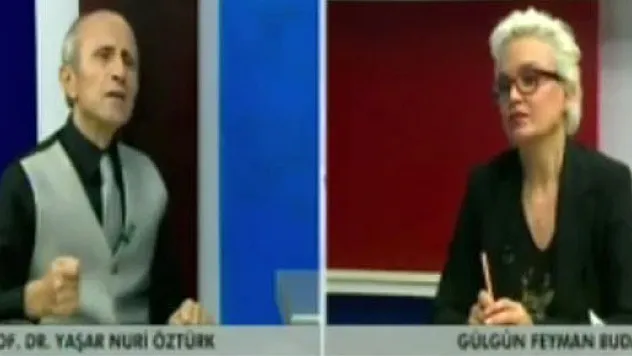 Yaşar Nuri Öztürk'ten Putin'e övgüler