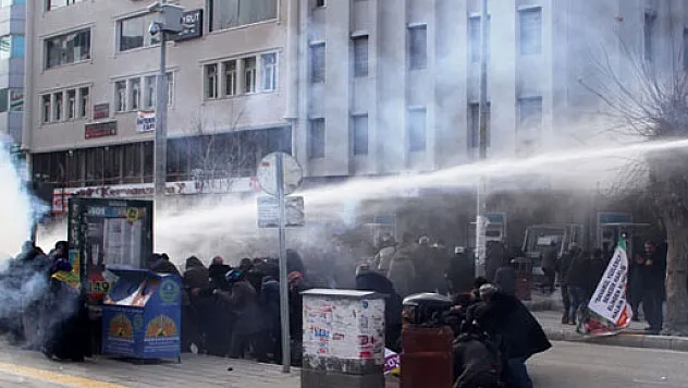 Öcalan yürüyüşüne polis müdahalesi