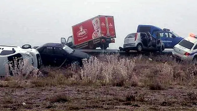 Tam 11 araç birbirine girdi!