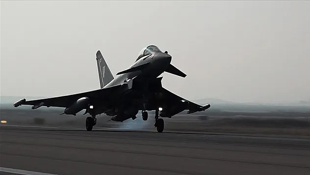 44 adet Eurofighter Typhoon savaş uçağı envantere katılıyor