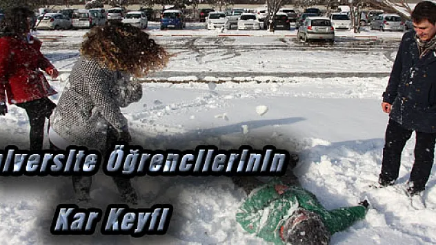 Üniversite Öğrencilerinin Kar Keyfi