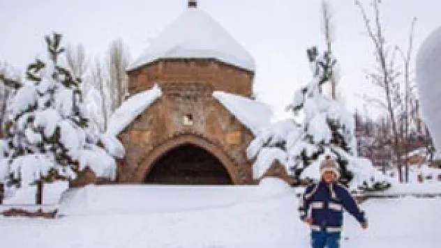 Tarihi kentte kış güzelliği