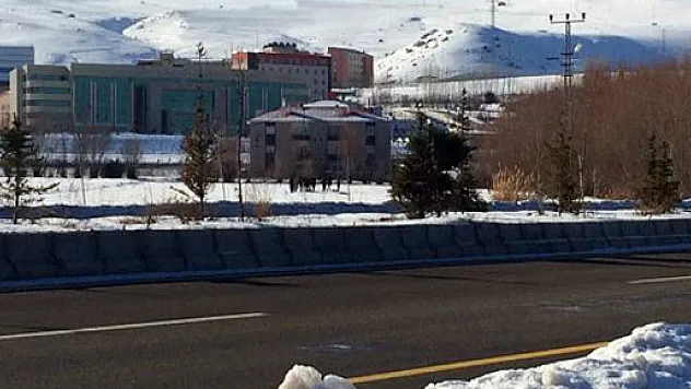 Van'da çatışma! 1 polis şehit oldu, 12 terörist öldürüldü