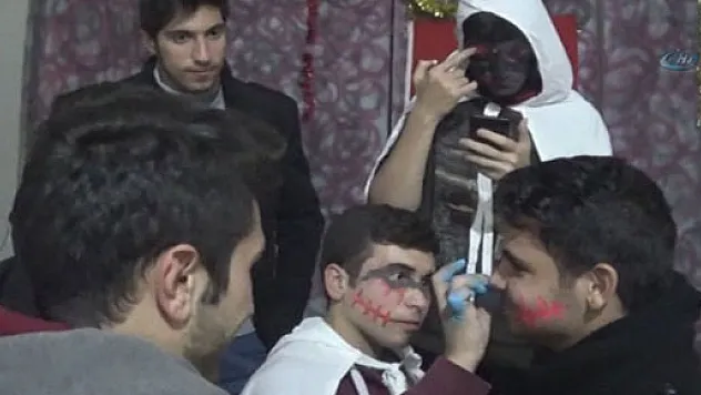 'Bocuk Gecesi' renkli görüntülere sahne oldu