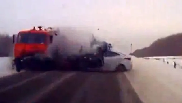 Direksiyon başında uyumanın bedelini canıyla ödedi