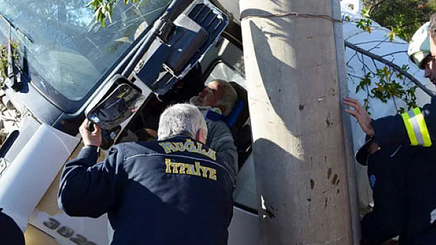 Beton mikseri şarampole yuvarlandı: 1 yaralı