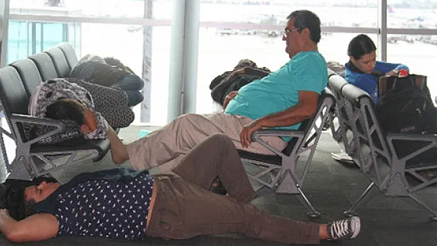 Seferler iptal olunca Atatürk Havalimanı otele döndü