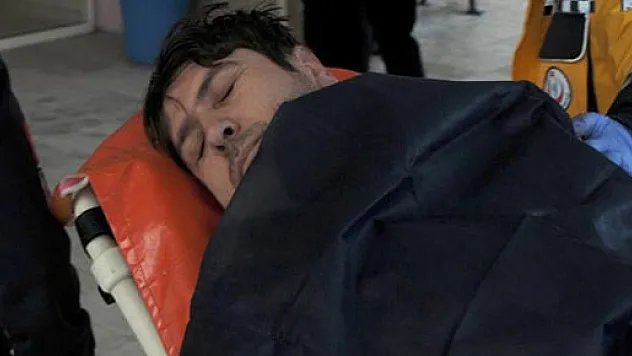 Genç ve üvey babası birbirlerini bıçakladı