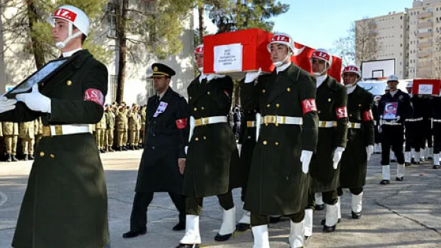 Sur şehitleri memleketlerine uğurlandı