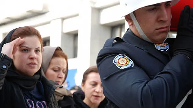 Rüzgar Çetin'in çarparak ölümüne neden olduğu şehit polis için tören