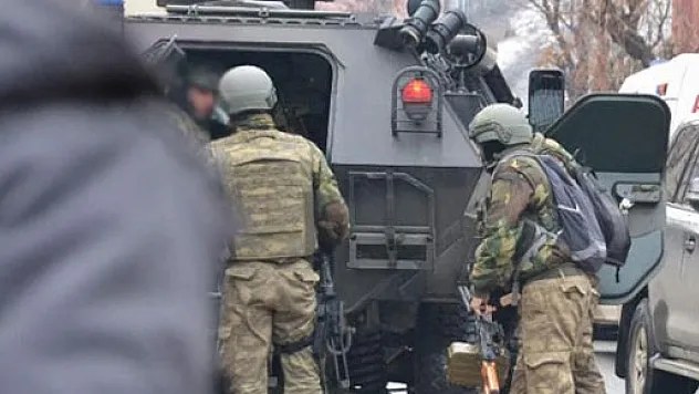 293 kişiye terör soruşturması: Aralarında polisler de var