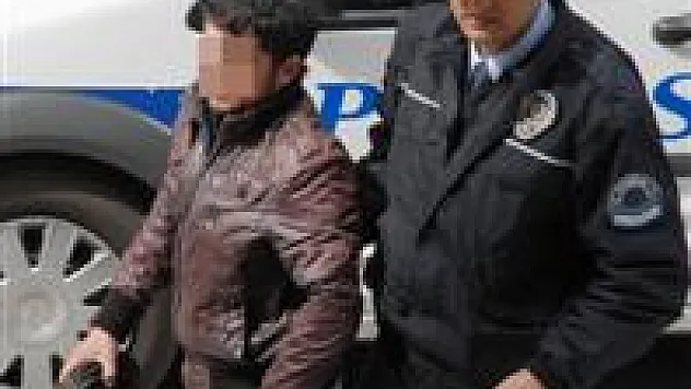 Yurttan kaçan kızla ilişkiye giren genç gözeltına alındı