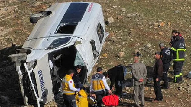 Yolcu minibüsü kaza yaptı: 5 yaralı