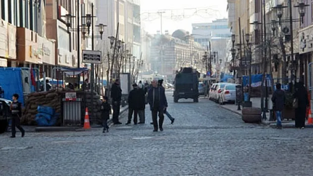 Sur'da 9 mahallede yasak kaldırıldı