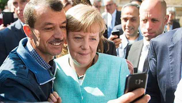 Almanya Başbakanı Merkel'e anket şoku