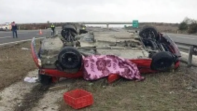 Otomobil şarampole yuvarlandı: 1 ölü, 3 yaralı