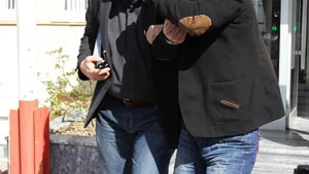 HIRSIZLIK SUÇUNDAN 4 YIL CEZASI BULUNAN ŞAHIS TUTUKLANDI