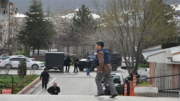 Tunceli'de polis kontrol noktasına saldırı: 1 terörist öldürüldü