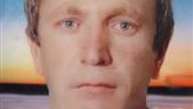 Üzerine kesilen ağaç düşen adam öldü