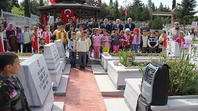 SAMSUN'DA ŞEHİTLER İÇİN ANMA TÖRENİ