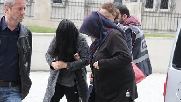 ANNE-KIZA ADLİ KONTROL