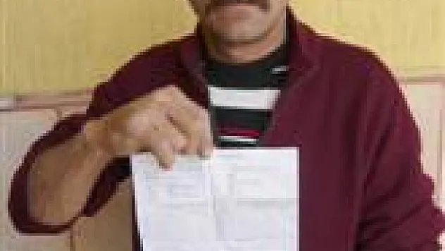 Katbettiği nüfus cüzdanı ile üzerine şirket kurdular