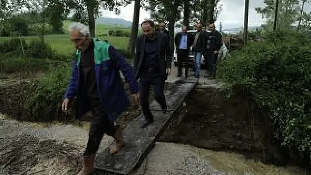  İLKADIM'DAN SAĞANAK MESAİSİ