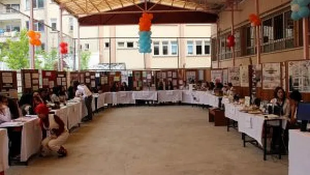 LİSEDE TÜBİTAK BİLİM FUARI