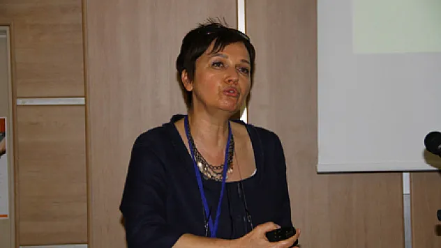 'Hemşirelik mesleğinin cinsiyeti kadın'