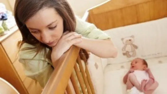 İlk annelik yaşı 25'e çıktı