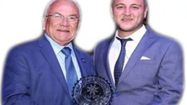 KARADENİZLİLER ADAYI SALLADI!