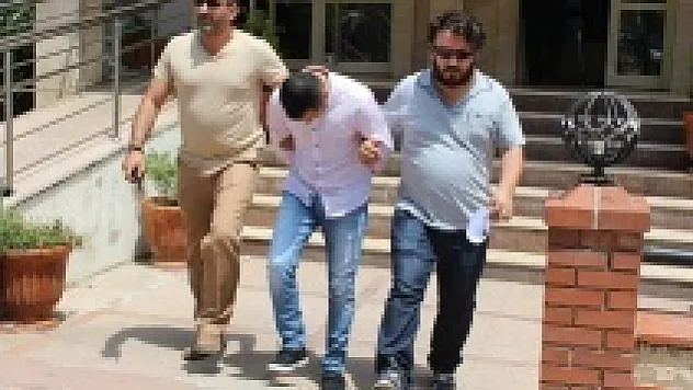 Sahte polis dolandırıcılık yaparken avlandı