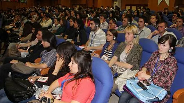 1. Türk dünyası uluslararası tıp öğrenci kongresi